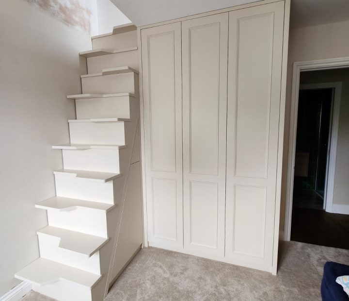 shaker-wardrobe-under-stair-storage-surrey
